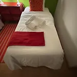 Plume Tree House * ליסבון