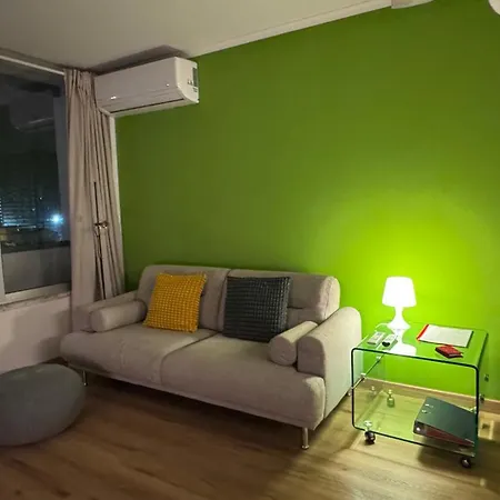 דירה Plume Tree House