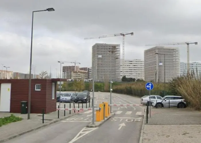 Plume Tree House ליסבון