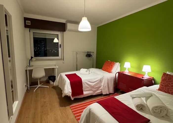 Apartment Plume Tree House Lisbon