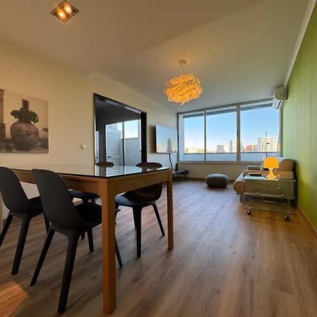 Plume Tree House Lizbona